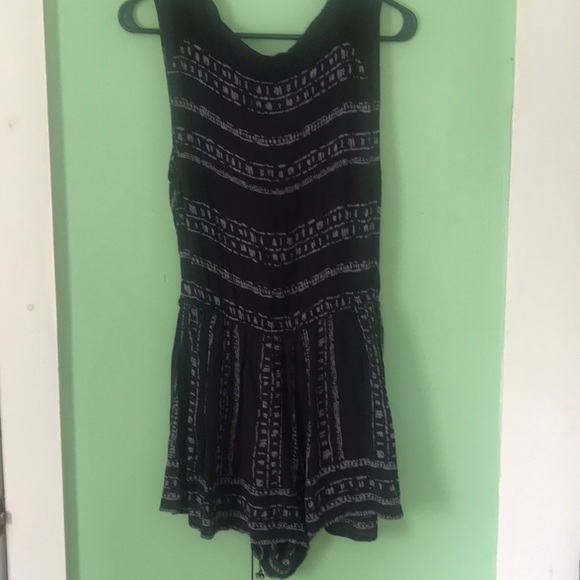 Romper - Picture 4 of 4